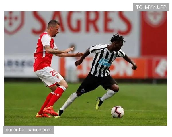 摩纳哥4-3-3高位压迫战术依赖法蒂边路 但防守协同性不足